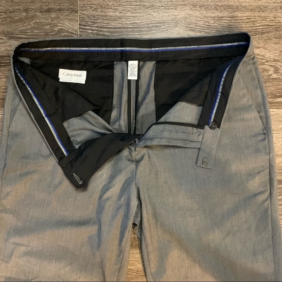 Calvin Klein Men’s Gray Dress Pants 38x32 - Picture 6 of 8